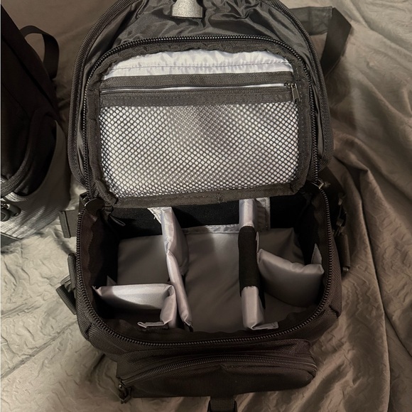 SOLD. Canon Rebel T3 - Picture 11 of 13